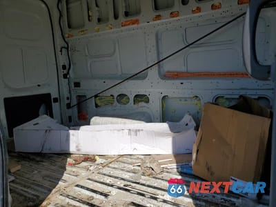 Zdjęcie 6 z 10 samochodu: 2018 NISSAN NV 2500 S VIN:1N6BF0LY2JN800096 - miniatura