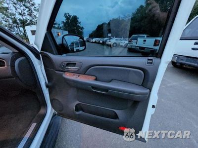 Zdjęcie 24 z 34 samochodu: 2008 GMC YUKON HYBRID VIN:1GKFC13528R210741 - miniatura