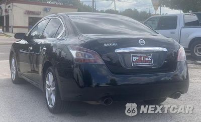 Piąte zdjęcie samochodu w środku: 2014 NISSAN MAXIMA S VIN:1N4AA5APXEC434934 - miniatura