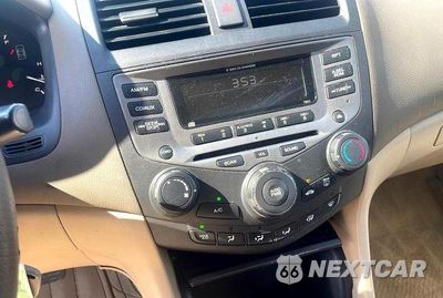 Zdjęcie 9 z 11 samochodu: 2007 HONDA ACCORD SE VIN:1HGCM66457A009751 - miniatura