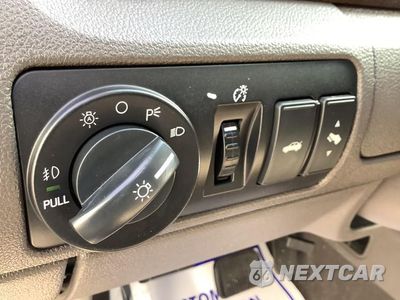 Zdjęcie 41 z 48 samochodu: 2008 FORD TAURUS LIMITED VIN:1FAHP28W78G181836 - miniatura