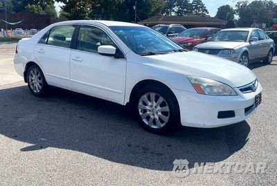 Piąte zdjęcie samochodu w środku: 2007 HONDA ACCORD SE VIN:1HGCM66457A009751 - miniatura
