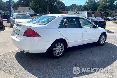 Czwarte zdjęcie samochodu z boku: 2007 HONDA ACCORD SE VIN:1HGCM66457A009751 - miniatura