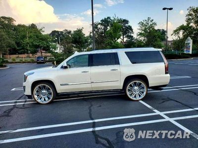 Czwarte zdjęcie samochodu z boku: 2016 CADILLAC ESCALADE ESV PLATINUM VIN:1GYS3KKJ1GR375199 - miniatura