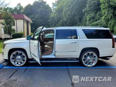 Trzecie zdjęcie samochodu z tyłu: 2016 CADILLAC ESCALADE ESV PLATINUM VIN:1GYS3KKJ1GR375199 - miniatura