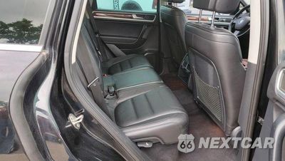 Zdjęcie 12 z 18 samochodu: 2011 VOLKSWAGEN TOUAREG V6 TDI VIN:WVGFK9BP6BD005858 - miniatura