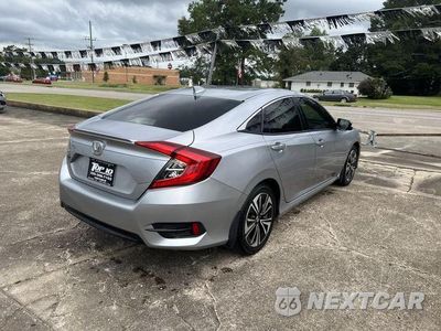 Trzecie zdjęcie samochodu z tyłu: 2018 HONDA CIVIC EXL VIN:JHMFC1F79JX019617 - miniatura