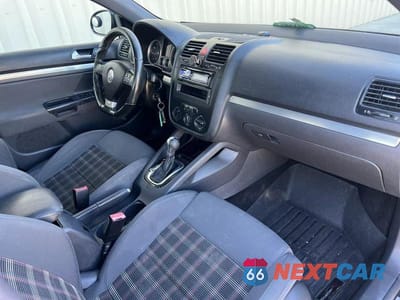 Zdjęcie 14 z 35 samochodu: 2008 VOLKSWAGEN GLI VIN:3VWBJ71K88M119175 - miniatura