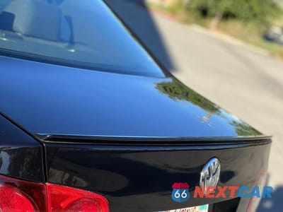 Zdjęcie 35 z 35 samochodu: 2008 VOLKSWAGEN GLI VIN:3VWBJ71K88M119175 - miniatura