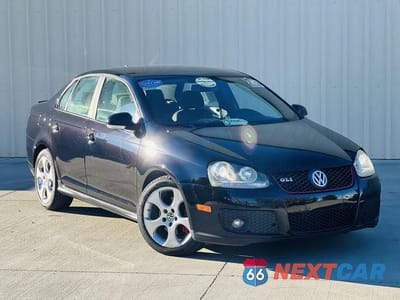 Zdjęcie 8 z 35 samochodu: 2008 VOLKSWAGEN GLI VIN:3VWBJ71K88M119175 - miniatura