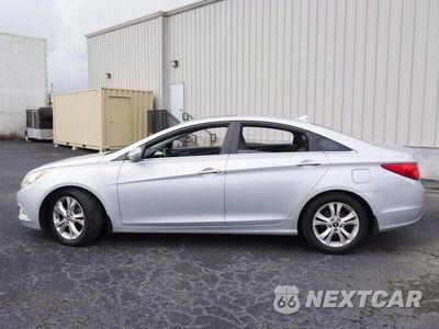 Zdjęcie 8 z 30 samochodu: 2011 HYUNDAI SONATA SE VIN:5NPEC4AC1BH079326 - miniatura
