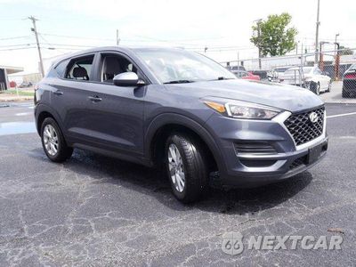 Trzecie zdjęcie samochodu z tyłu: 2019 HYUNDAI TUCSON SE VIN:KM8J23A48KU888599 - miniatura
