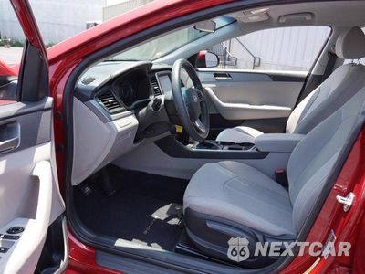 Zdjęcie 14 z 43 samochodu: 2019 HYUNDAI SONATA SE VIN:5NPE24AF8KH744669 - miniatura