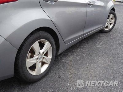 Zdjęcie 10 z 30 samochodu: 2013 HYUNDAI ELANTRA GLS VIN:KMHDH4AE9DU721598 - miniatura