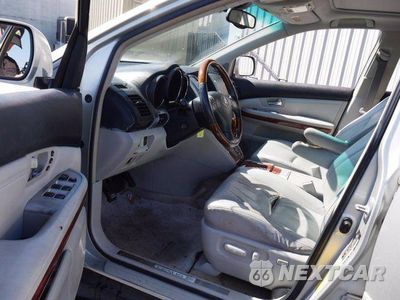 Zdjęcie 15 z 30 samochodu: 2004 LEXUS RX 330 VIN:JTJGA31UX40031953 - miniatura