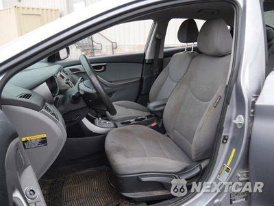 Zdjęcie 16 z 30 samochodu: 2013 HYUNDAI ELANTRA GLS VIN:KMHDH4AE9DU721598 - miniatura