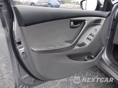 Zdjęcie 19 z 30 samochodu: 2013 HYUNDAI ELANTRA GLS VIN:KMHDH4AE9DU721598 - miniatura