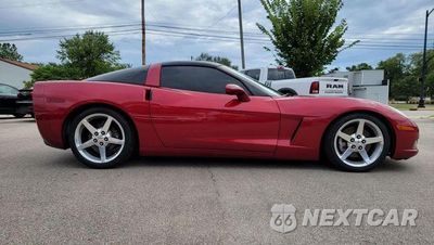 Drugie zdjęcie samochodu z przodu: 2005 CHEVROLET CORVETTE VIN:1G1YY24U055100137 - miniatura