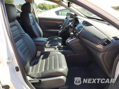 Piąte zdjęcie samochodu w środku: 2017 HONDA CR-V EX VIN:2HKRW1H54HH513245 - miniatura