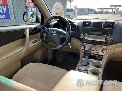 Zdjęcie 31 z 41 samochodu: 2008 TOYOTA HIGHLANDER VIN:JTEDS41A282028646 - miniatura