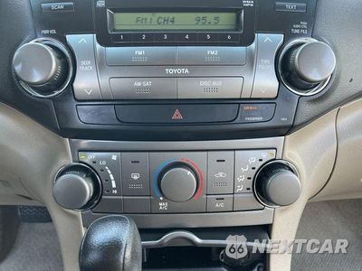 Zdjęcie 19 z 41 samochodu: 2008 TOYOTA HIGHLANDER VIN:JTEDS41A282028646 - miniatura