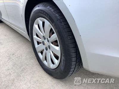 Zdjęcie 18 z 34 samochodu: 2011 CHEVROLET CRUZE LS VIN:1G1PC5SH3B7278755 - miniatura