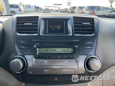 Zdjęcie 18 z 41 samochodu: 2008 TOYOTA HIGHLANDER VIN:JTEDS41A282028646 - miniatura