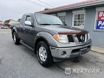 2007 NISSAN FRONTIER KING CAB LE 1N6AD06W47C404252 - główne zdjęcie licytacji z USA - miniatura