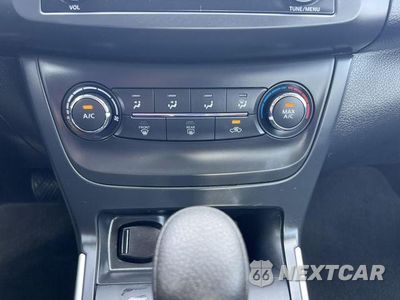 Zdjęcie 16 z 32 samochodu: 2016 NISSAN SENTRA S VIN:3N1AB7AP4GY301652 - miniatura