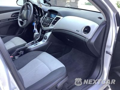 Zdjęcie 23 z 34 samochodu: 2011 CHEVROLET CRUZE LS VIN:1G1PC5SH3B7278755 - miniatura