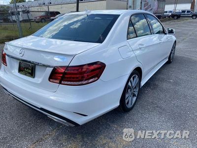 Piąte zdjęcie samochodu w środku: 2014 MERCEDES-BENZ E 350 VIN:WDDHF5KBXEA947759 - miniatura