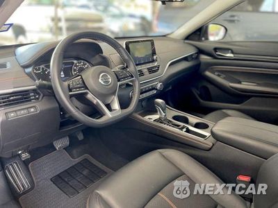Piąte zdjęcie samochodu w środku: 2019 NISSAN ALTIMA SR VIN:1N4BL4CV8KC186148 - miniatura