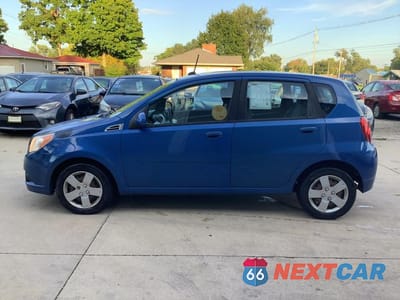 Piąte zdjęcie samochodu w środku: 2010 CHEVROLET AVEO LS VIN:KL1TD6DE8AB136092 - miniatura