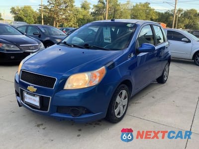 Trzecie zdjęcie samochodu z tyłu: 2010 CHEVROLET AVEO LS VIN:KL1TD6DE8AB136092 - miniatura