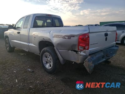 Trzecie zdjęcie samochodu z tyłu: 2008 DODGE DAKOTA SXT VIN:1D7HE32K28S528231 - miniatura