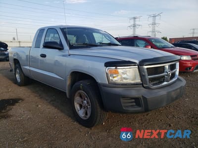 2008 DODGE DAKOTA SXT 1D7HE32K28S528231 - główne zdjęcie licytacji z USA - miniatura