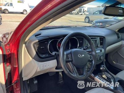 Zdjęcie 13 z 22 samochodu: 2013 KIA OPTIMA EX VIN:5XXGN4A71DG258048 - miniatura