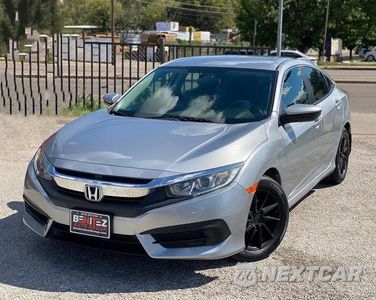 Trzecie zdjęcie samochodu z tyłu: 2018 HONDA CIVIC LX VIN:2HGFC2F5XJH541216 - miniatura