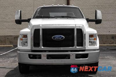 Trzecie zdjęcie samochodu z tyłu: 2017 FORD F650 SUPER DUTY VIN:1FDNX6AY3HDB01221 - miniatura