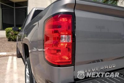 Zdjęcie 48 z 60 samochodu: 2017 CHEVROLET SILVERADO C1500 LT VIN:3GCPCREC0HG305065 - miniatura