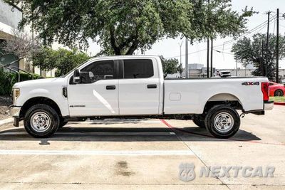 Zdjęcie 9 z 40 samochodu: 2019 FORD F350 SUPER DUTY VIN:1FT8W3BTXKED19230 - miniatura
