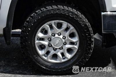Zdjęcie 53 z 57 samochodu: 2020 CHEVROLET SILVERADO K2500 HEAVY DUTY LT VIN:1GC1YNEY1LF308711 - miniatura