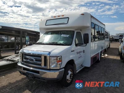 Drugie zdjęcie samochodu z przodu: 2017 FORD ECONOLINE E350 SUPER DUTY CUTAWAY VAN VIN:1FDEE3FS5HDC19313 - miniatura