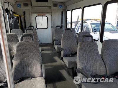 Zdjęcie 6 z 10 samochodu: 2017 FORD ECONOLINE E350 SUPER DUTY CUTAWAY VAN VIN:1FDEE3FS5HDC19313 - miniatura