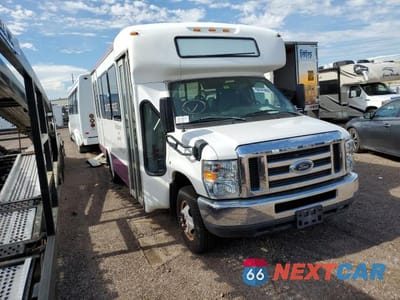 2017 FORD ECONOLINE E350 SUPER DUTY CUTAWAY VAN 1FDEE3FS5HDC19313 - główne zdjęcie licytacji z USA - miniatura