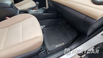 Zdjęcie 20 z 23 samochodu: 2014 TOYOTA RAV4 XLE VIN:2T3RFREV8EW213523 - miniatura