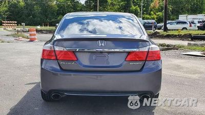 Czwarte zdjęcie samochodu z boku: 2015 HONDA ACCORD SPORT VIN:1HGCR2F51FA162094 - miniatura
