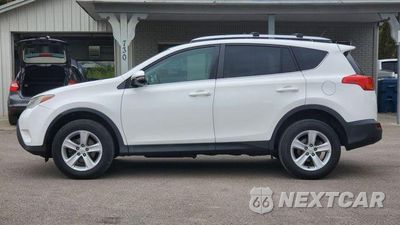 Zdjęcie 6 z 23 samochodu: 2014 TOYOTA RAV4 XLE VIN:2T3RFREV8EW213523 - miniatura