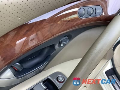 Zdjęcie 50 z 61 samochodu: 2005 ACURA RL VIN:JH4KB16535C007315 - miniatura