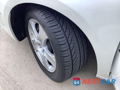 Zdjęcie 25 z 61 samochodu: 2005 ACURA RL VIN:JH4KB16535C007315 - miniatura